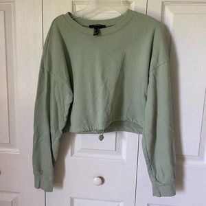 Cropped Green Athleisure Sweatshirt from Forever21
